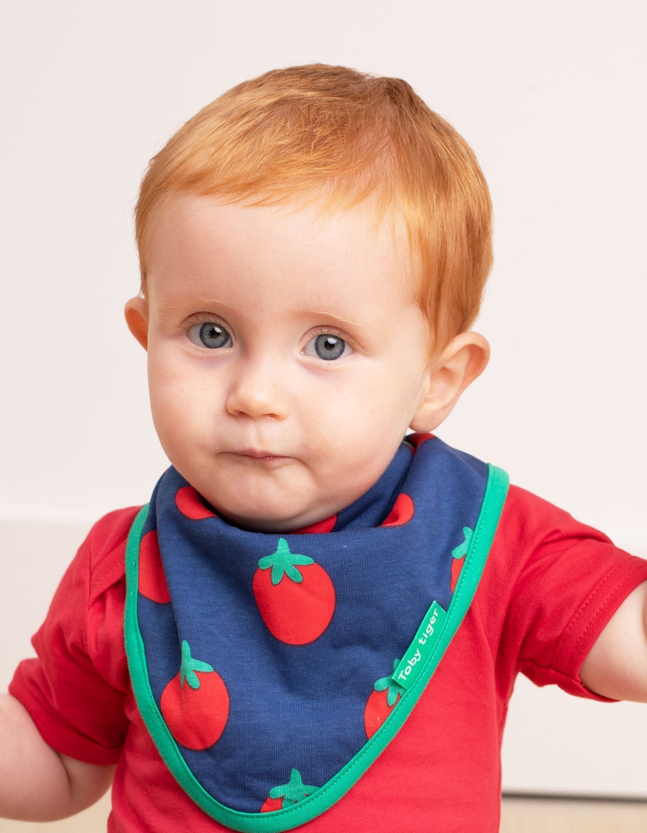 Organic Tomato Print Dribble Bib - Toby Tiger UK Retail