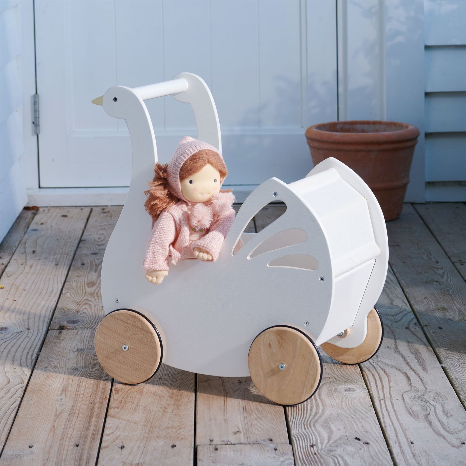 Sweet Swan Pram - Toby Tiger UK Retail